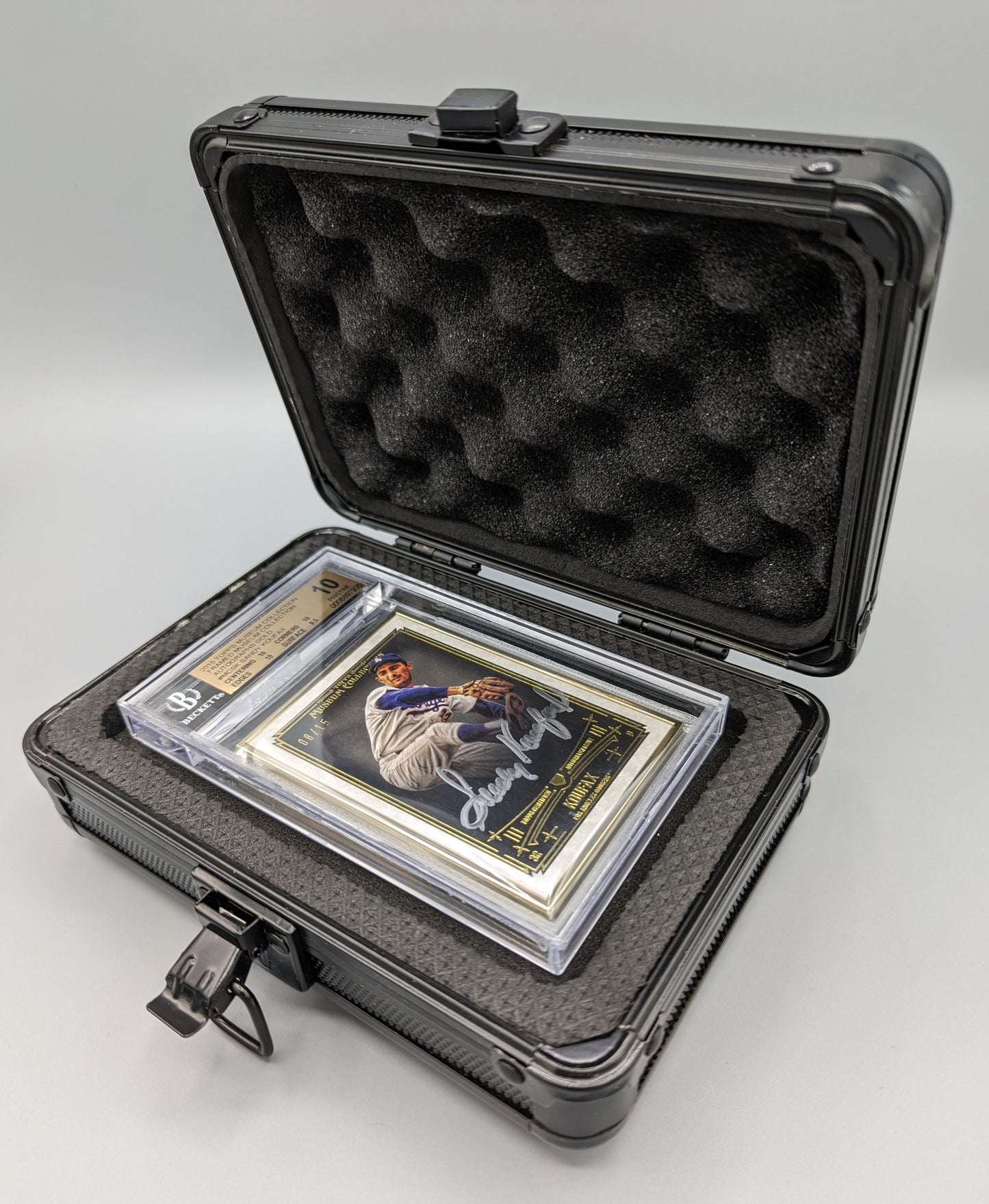 Zion Cases Slab Case One Single Card Protection