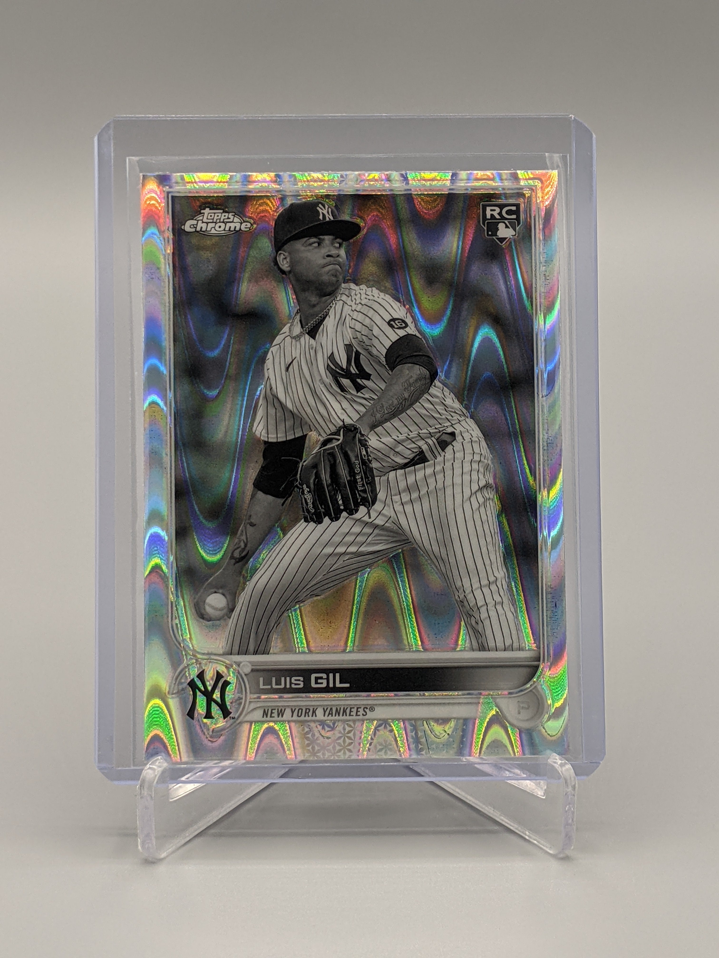 2022 Topps Chrome Sonic Raywave #202 Luis Gil RC Yankees