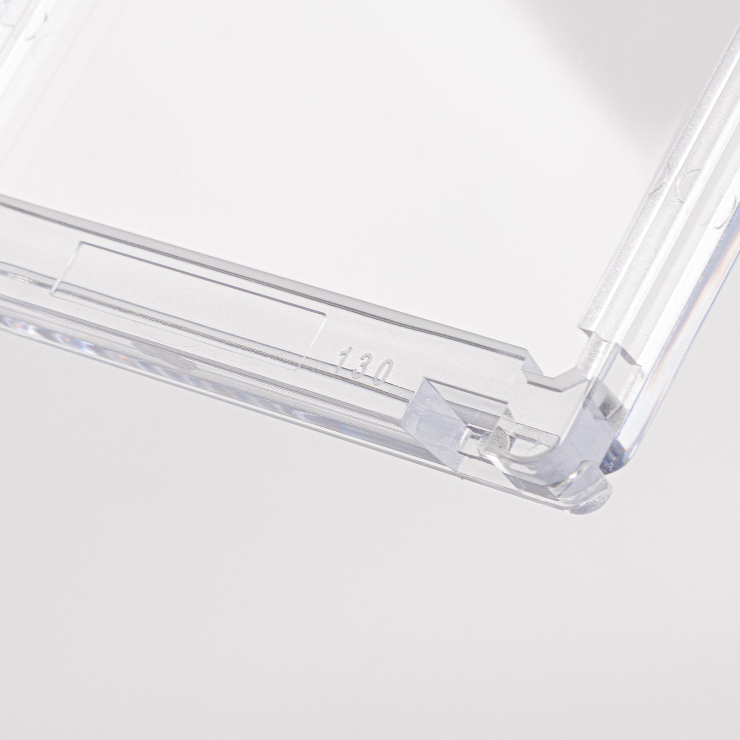 130 pt Magnetic Card Holder