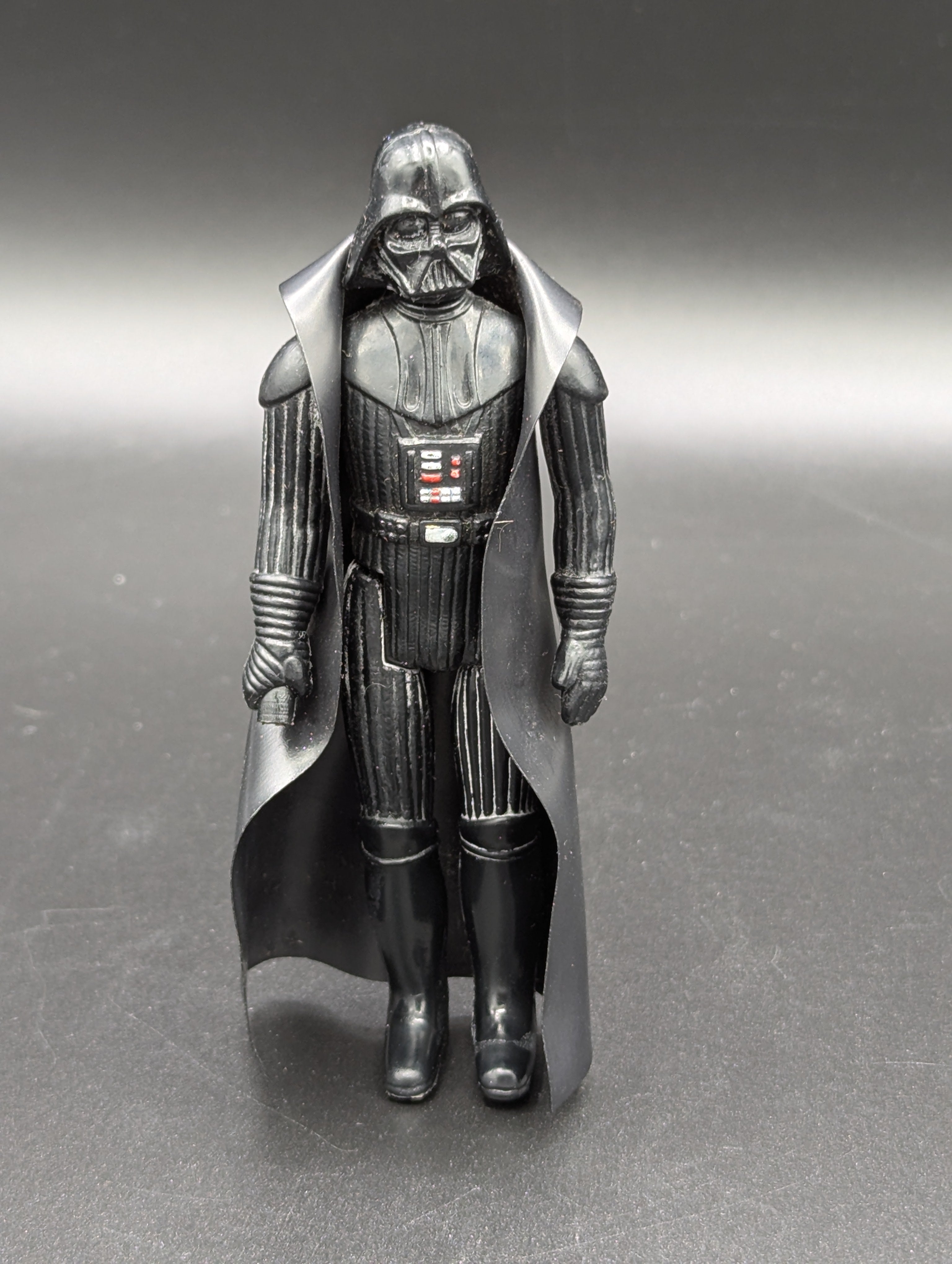Original Kenner Vintage Star Wars Action Figure 3.75" Tall 1977 Darth Vader (Missing Light Saber)