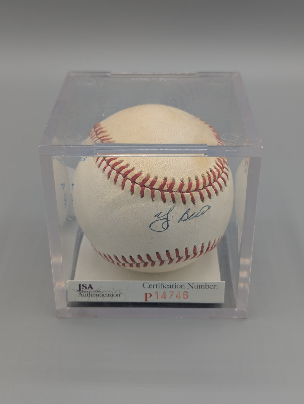 Official Major League Autographed Ball Yogi Berra JSA