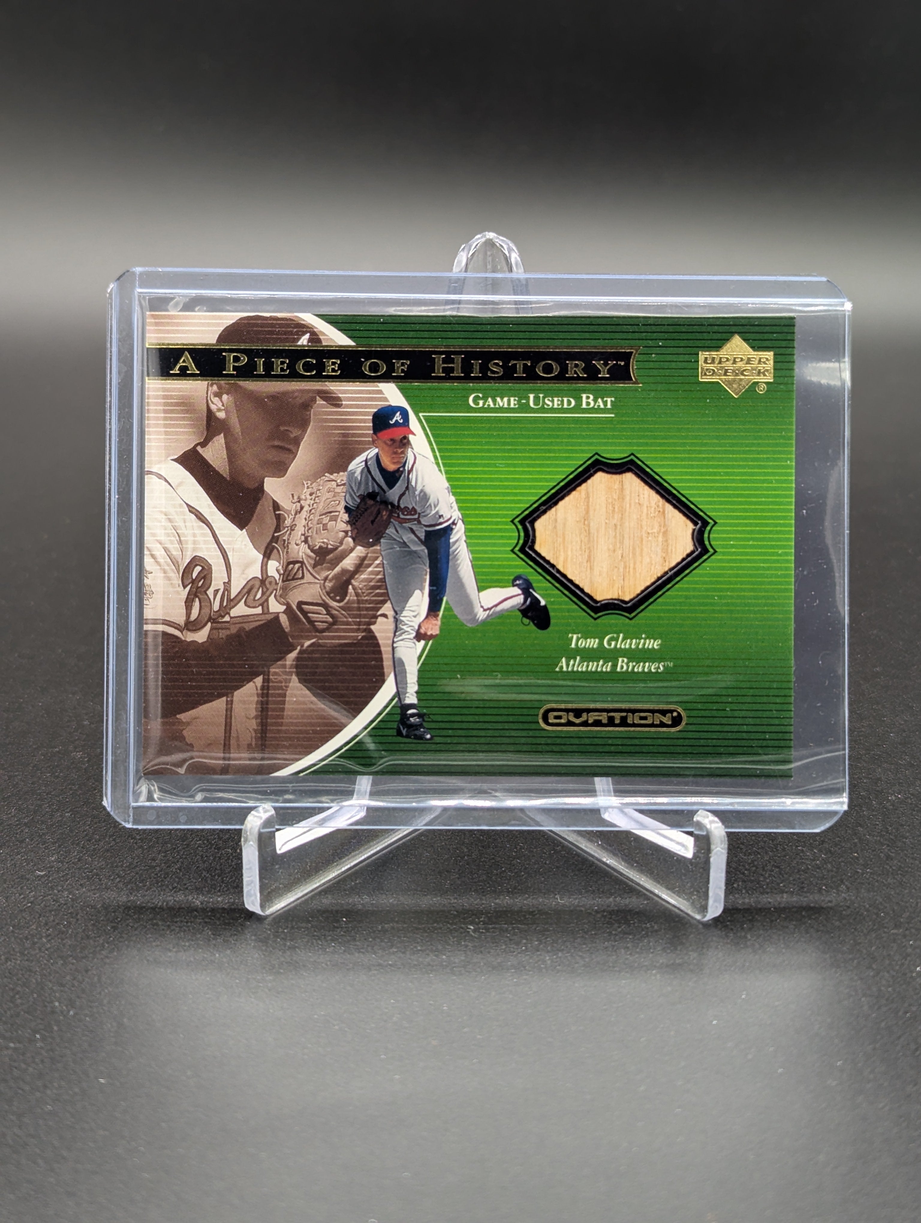 2001 UD Ovation A Piece Of History #TG Tom Glavine Braves