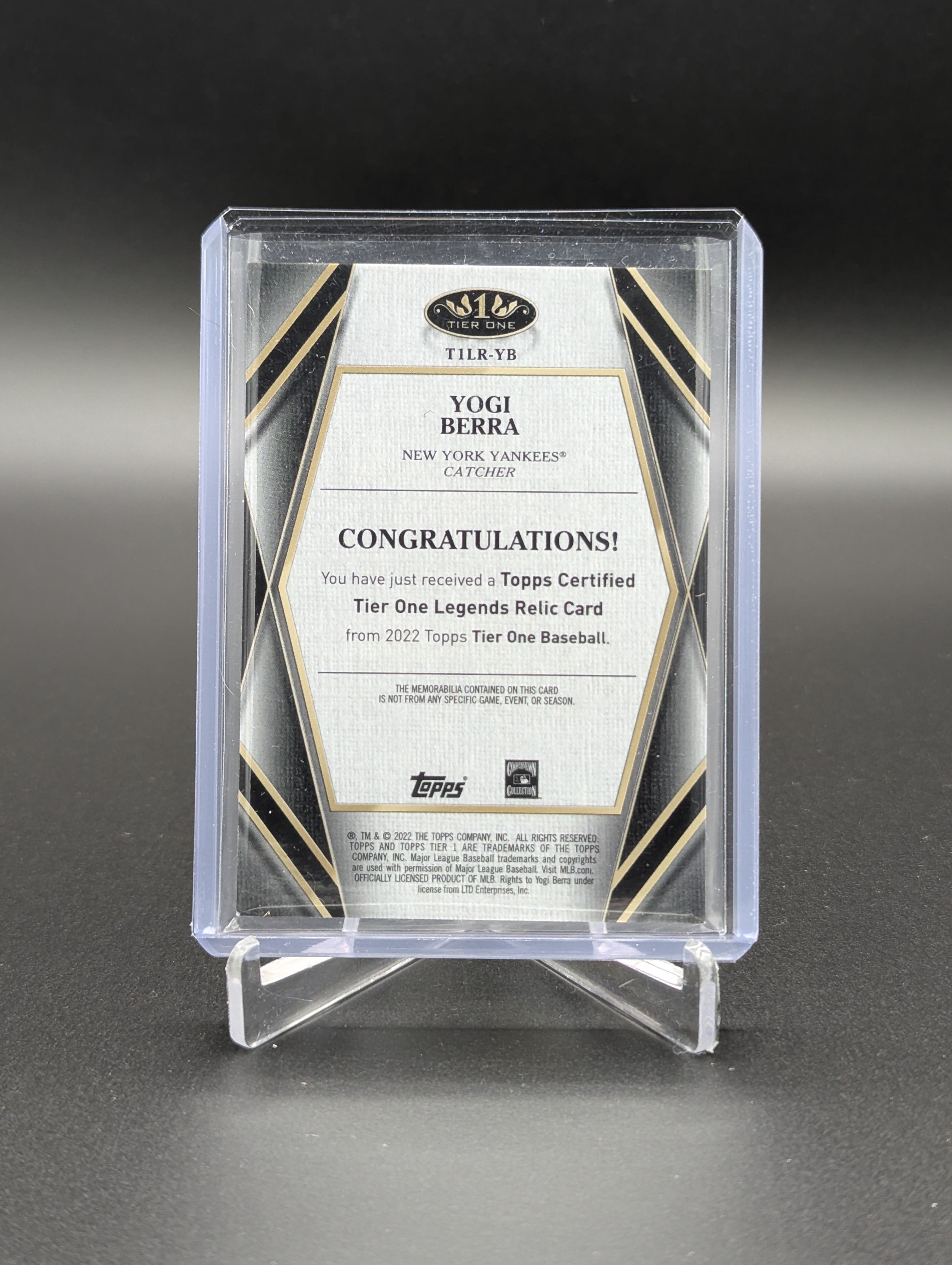 2022 Topps Tier One Legends Relic /199 #T1LR-YB Yogi Berra Yankees