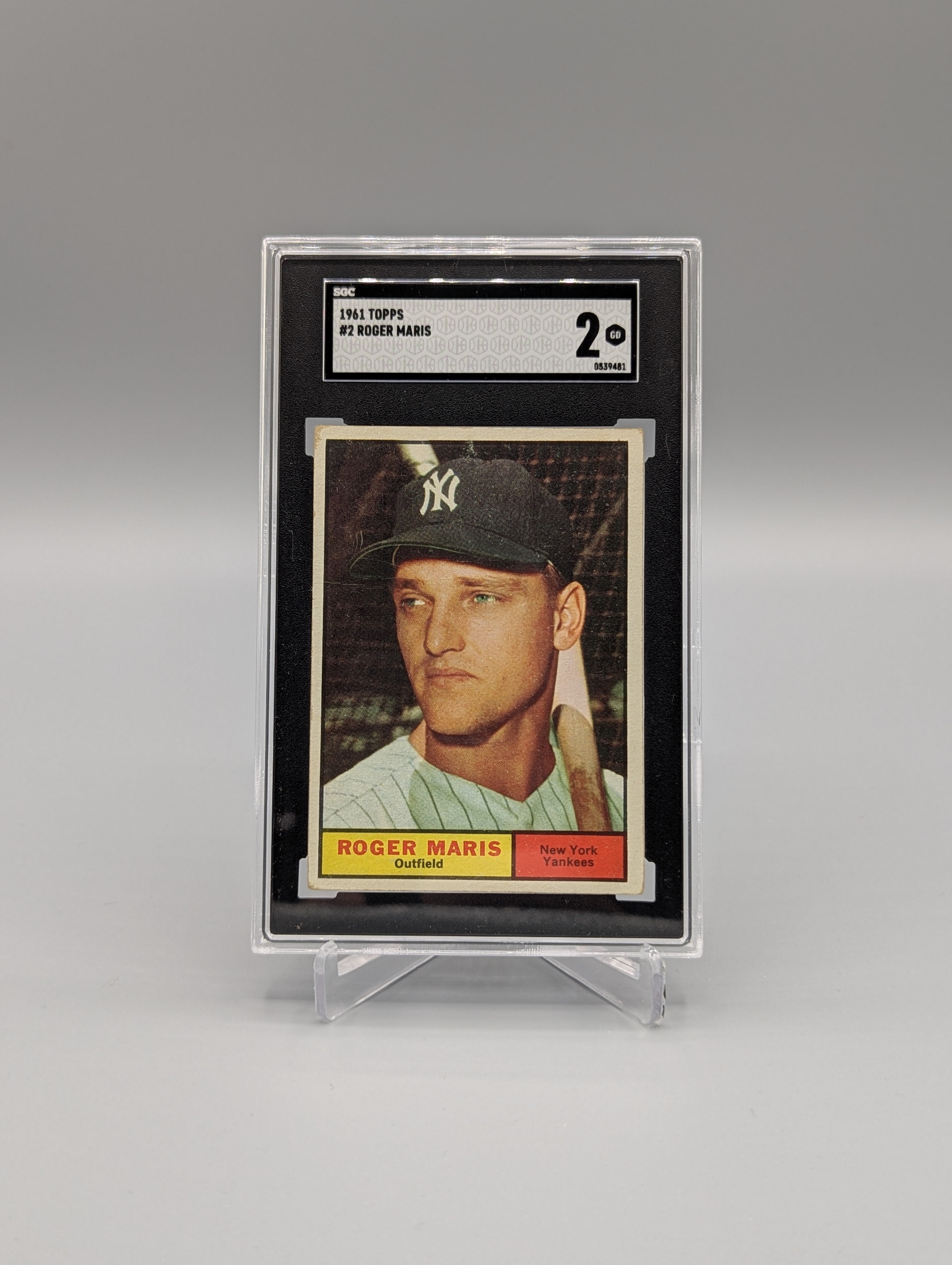 1961 Topps #2 Roger Maris SGC 2 Yankees