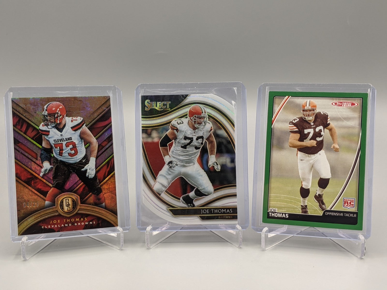 Cleveland Browns (9) Card Lot RC, Auto, Serial #'d
